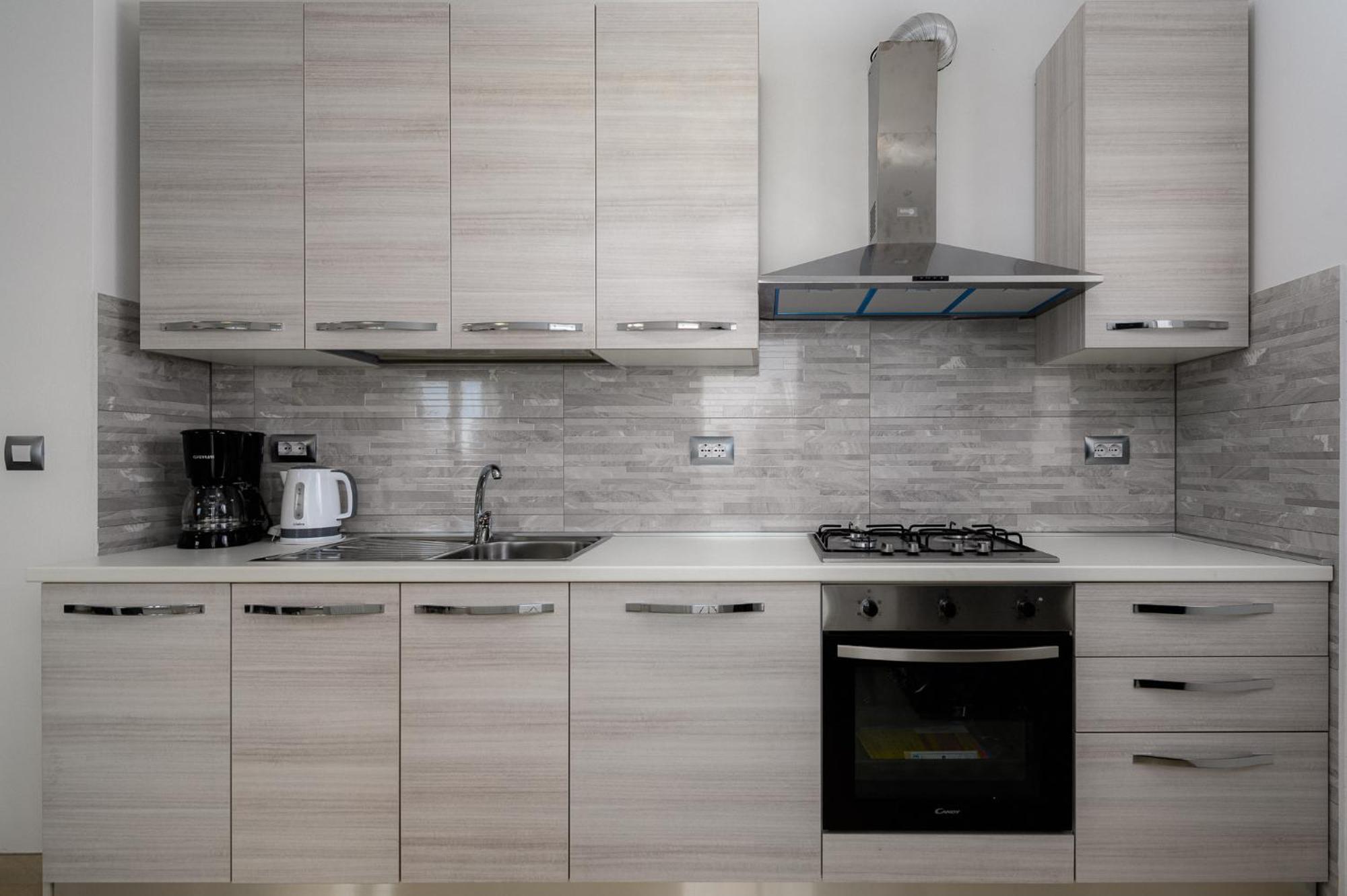 Stancija Amorozo 5 - Apartment N. 7 โปเรช ภายนอก รูปภาพ