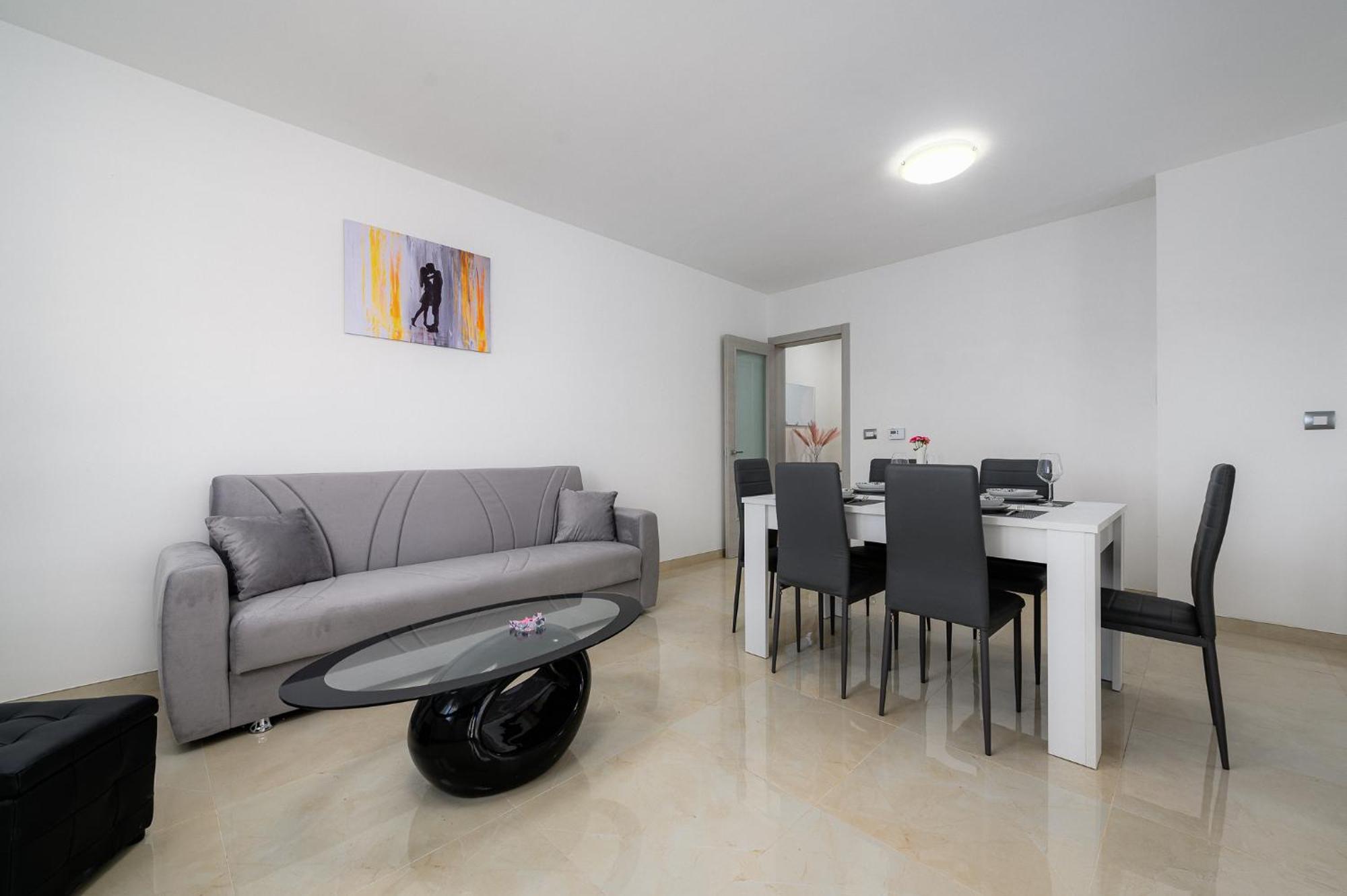 Stancija Amorozo 5 - Apartment N. 7 โปเรช ภายนอก รูปภาพ